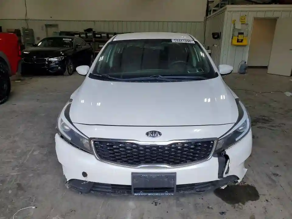 3KPFL4A70HE058603 2017 KIA FORTE-4