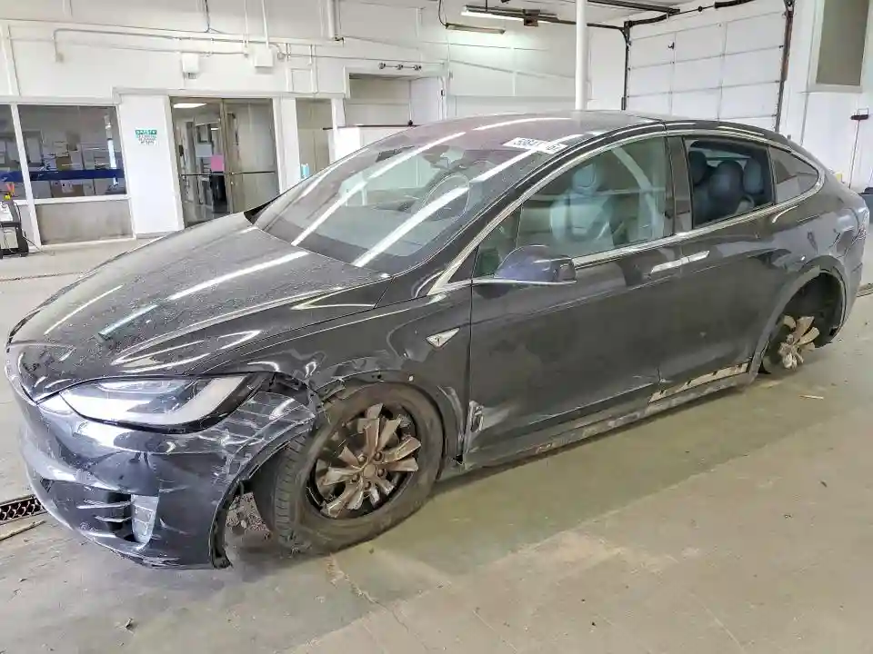 5YJXCBE20GF008395 2016 TESLA MODEL X-0