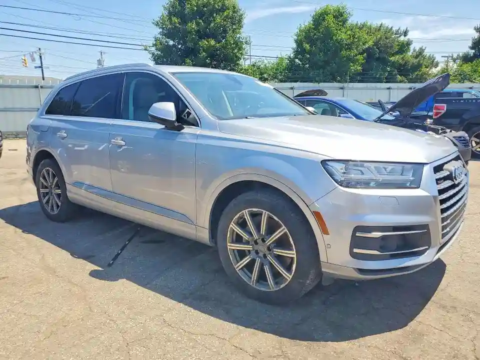 WA1LAAF7XKD001053 2019 AUDI Q7-3
