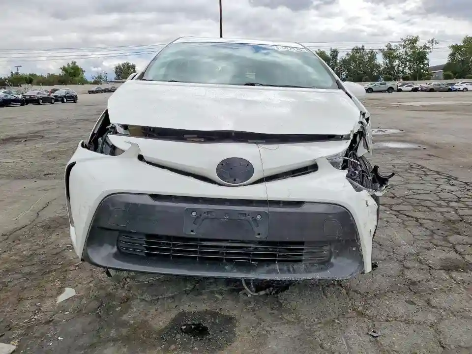 JTDZN3EU0FJ026302 2015 TOYOTA PRIUS-4