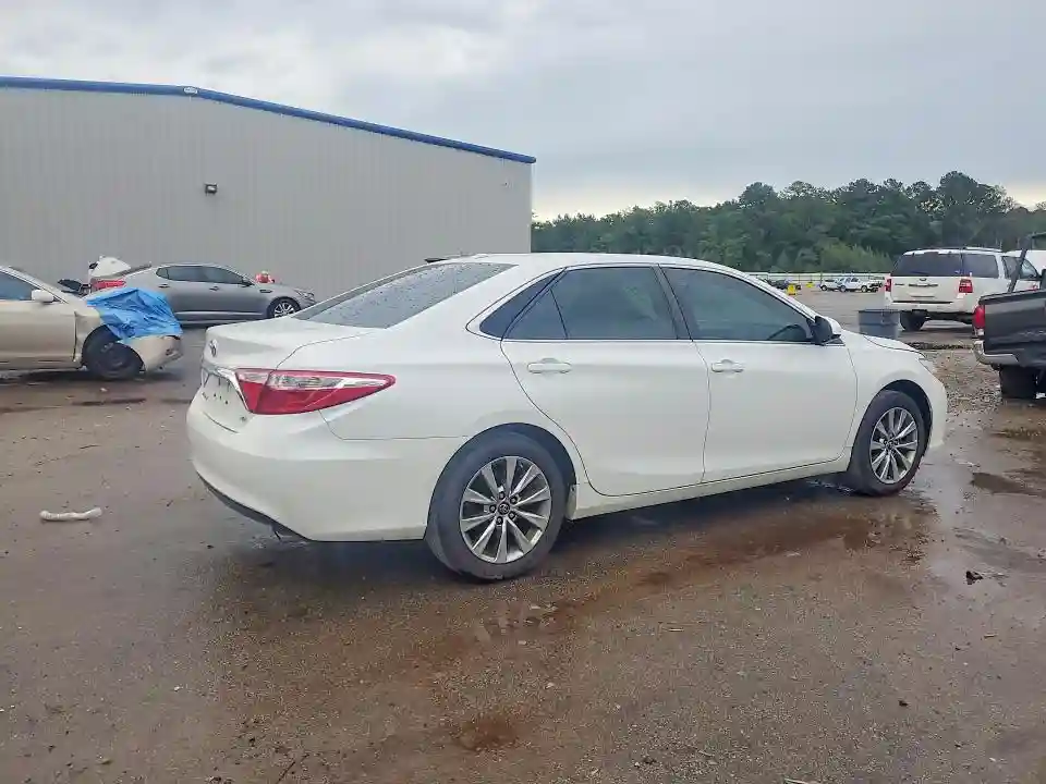 4T1BF1FK2GU606517 2016 TOYOTA CAMRY-2