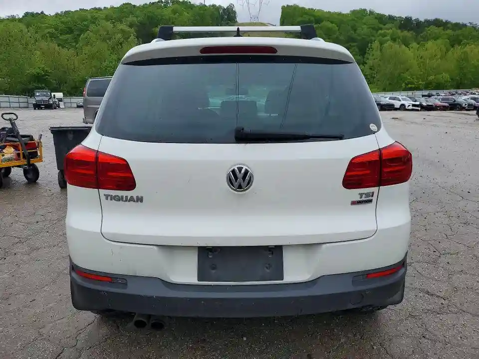 WVGSV7AXXHK020198 2017 VOLKSWAGEN TIGUAN-5