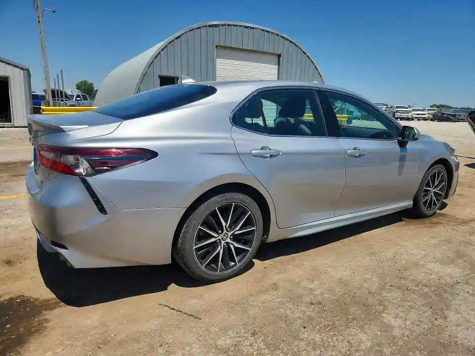 4T1G11AK4MU584057 2021 TOYOTA CAMRY-2
