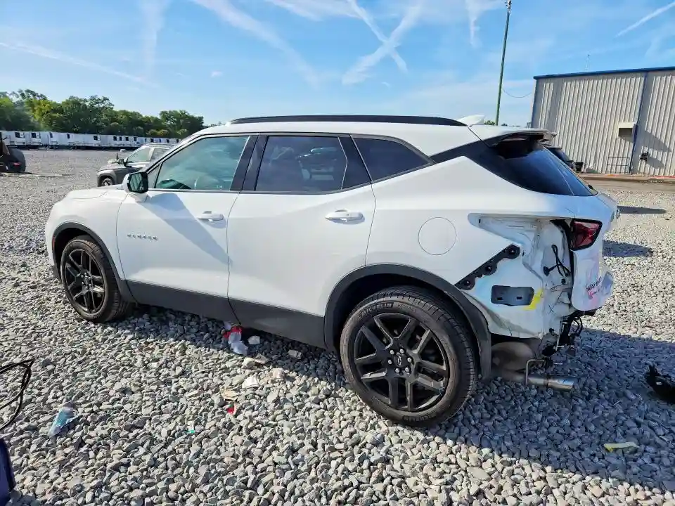 3GNKBJRS3NS140239 2022 CHEVROLET BLAZER-1