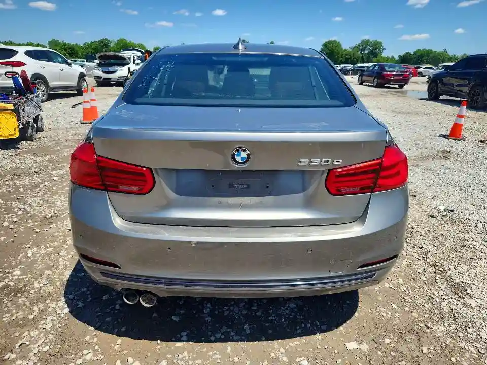 WBA8E1C51GK479526 2016 BMW 3 SERIES-5
