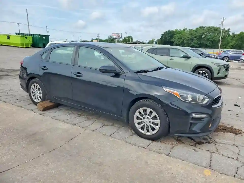 3KPF24AD1KE057007 2019 KIA FORTE-3