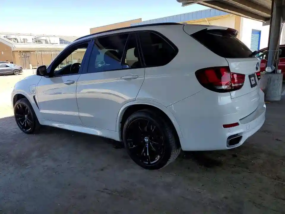 5UXKT0C53J0W01376 2018 BMW X5-1