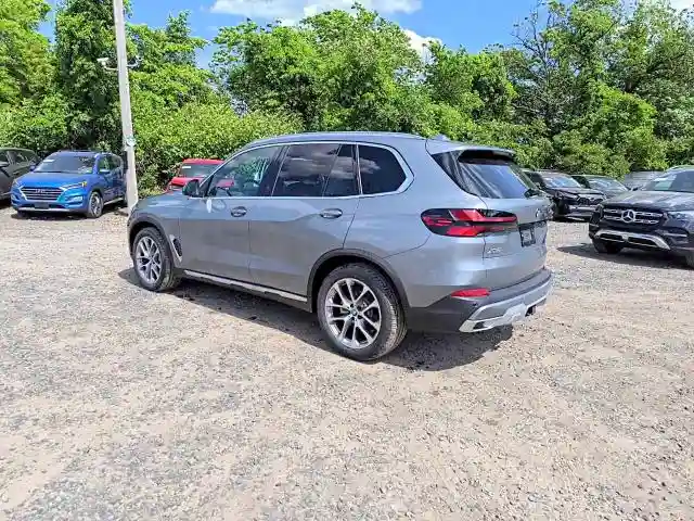 5UX23EU00T9364487 2026 BMW X5-1