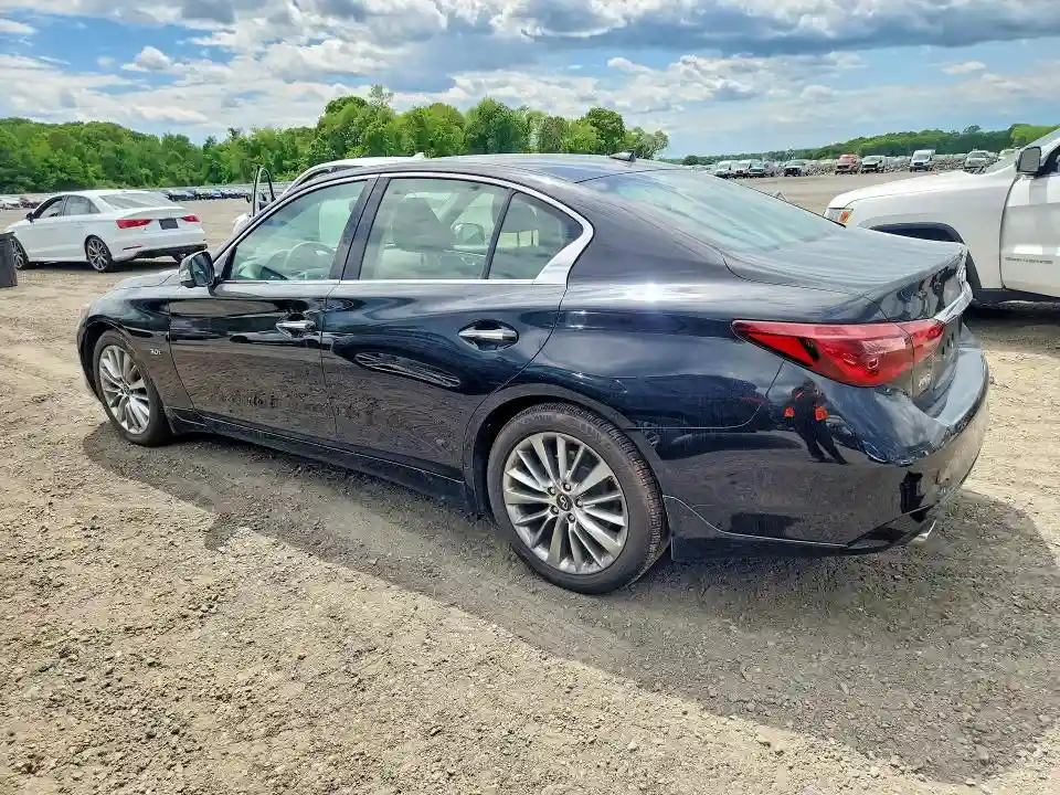 JN1EV7AR3JM610114 2018 INFINITI Q50-1