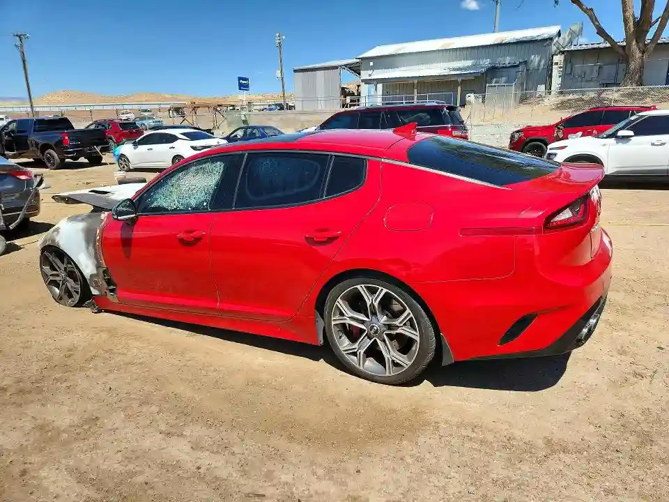 KNAE55LC8J6027758 2018 KIA STINGER-1