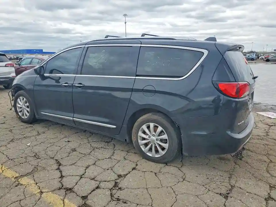 2C4RC1BGXKR526207 2019 CHRYSLER PACIFICA-1