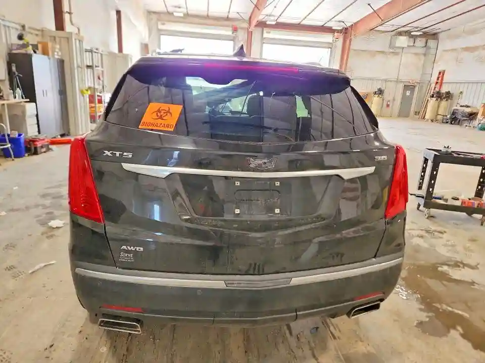 1GYKNDRS7JZ148742 2018 CADILLAC XT5-5