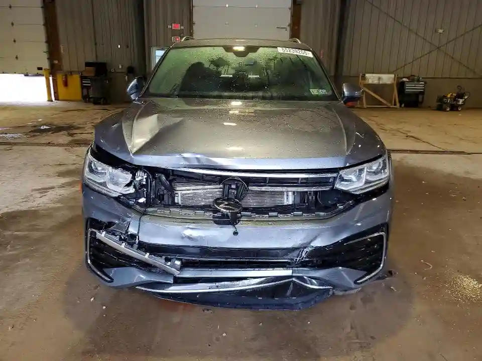 3VV4B7AX1PM127655 2023 VOLKSWAGEN TIGUAN-4