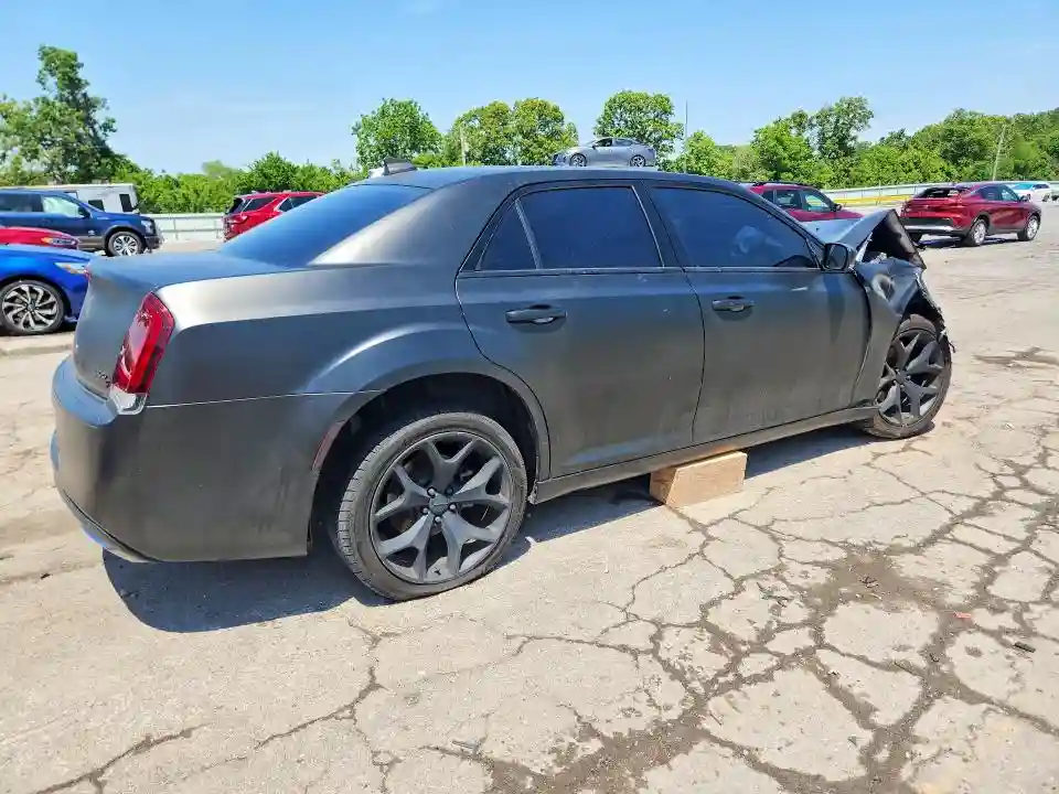 2C3CCABG1MH537079 2021 CHRYSLER 300-2