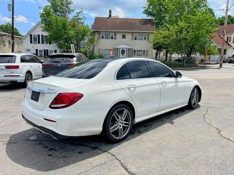 WDDZF4KB0KA606543 2019 MERCEDES-BENZ E-CLASS-2