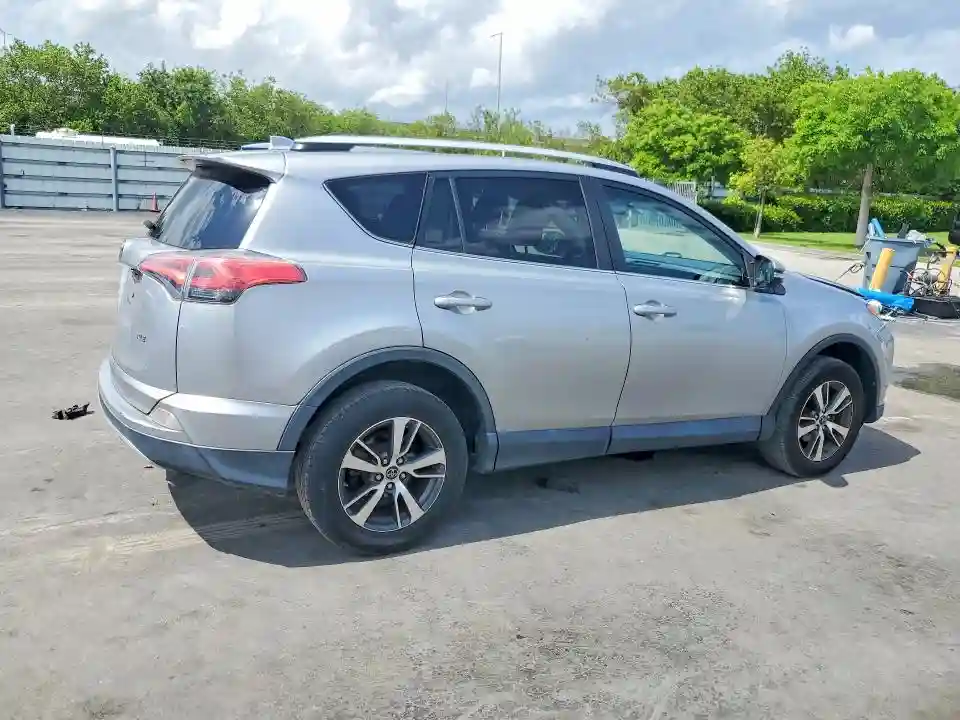 2T3WFREV1GW250175 2016 TOYOTA RAV4-2