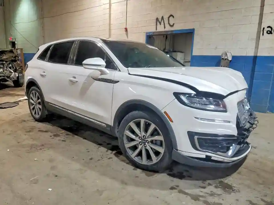 2LMPJ8K94KBL47127 2019 LINCOLN NAUTILUS-3