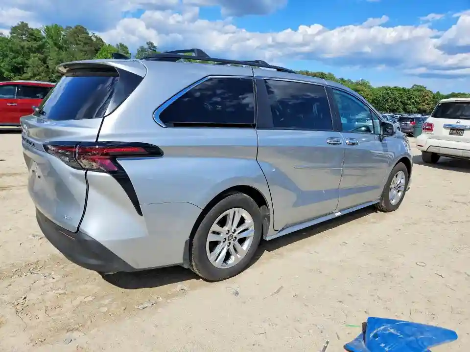 5TDJSKFC7SS224118 2025 TOYOTA SIENNA-2