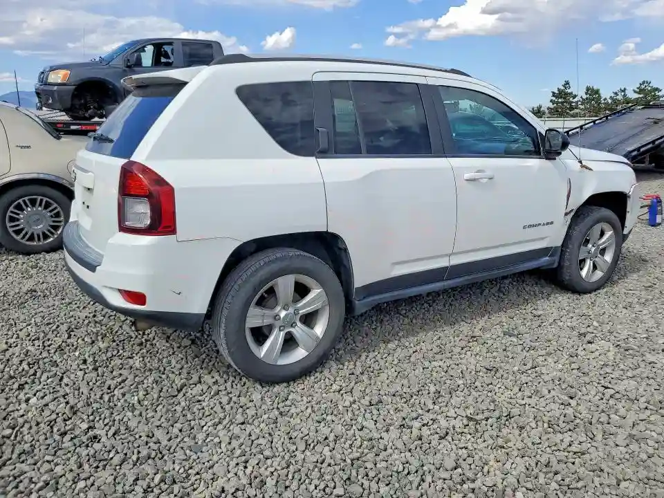 1C4NJCBB8GD506570 2016 JEEP COMPASS-2
