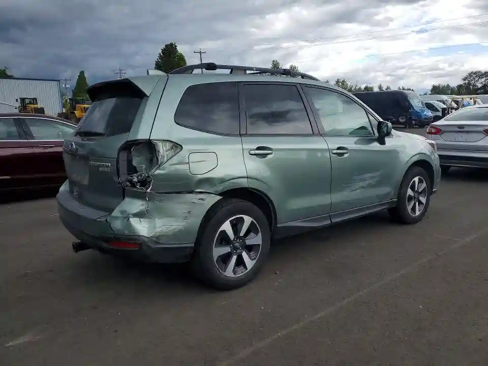 JF2SJAEC0HH510930 2017 SUBARU FORESTER-2