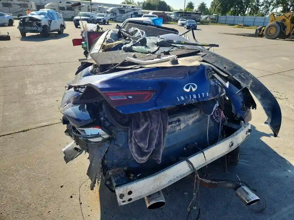 JN1EV7EK8JM340178 2018 INFINITI Q60-5