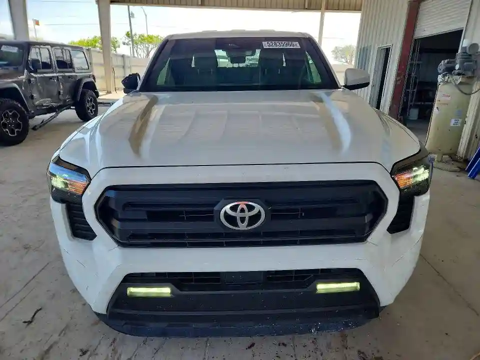 3TMKB5FN3SM049373 2025 TOYOTA TACOMA-4