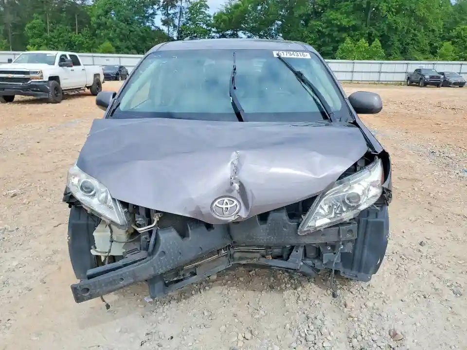 5TDYK3DC3GS713243 2016 TOYOTA SIENNA-4