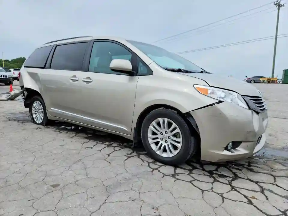 5TDYZ3DC0HS771114 2017 TOYOTA ALL MODELS-3