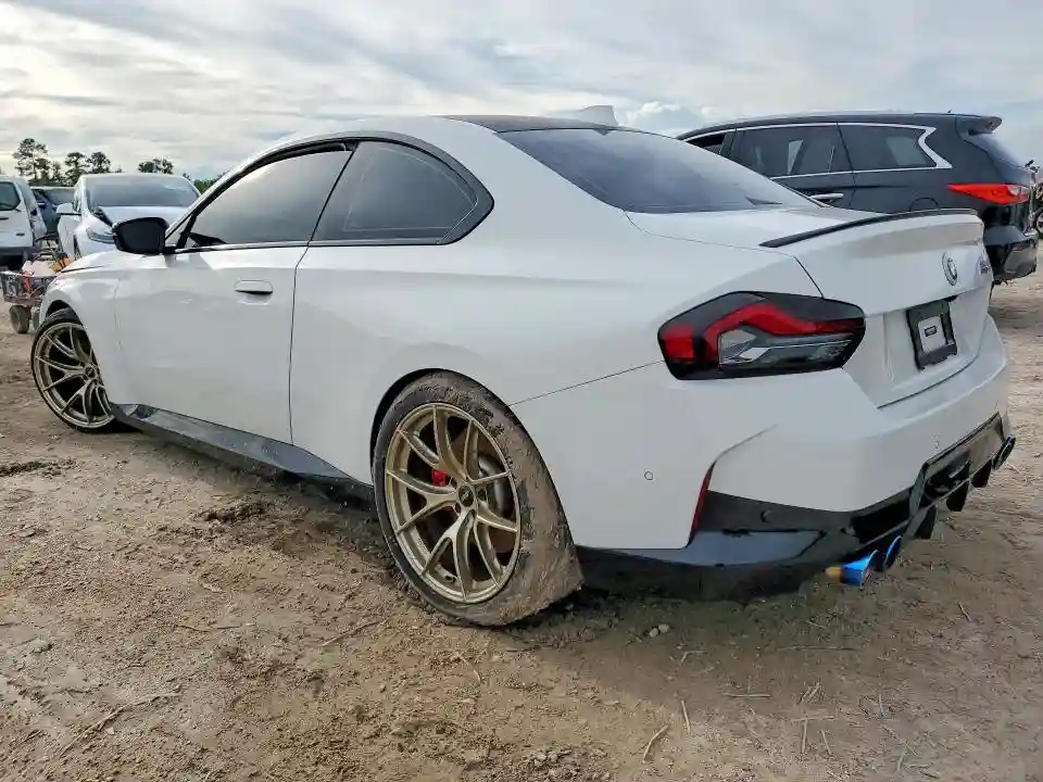 3MW53CM0XN8C49182 2022 BMW M2-1