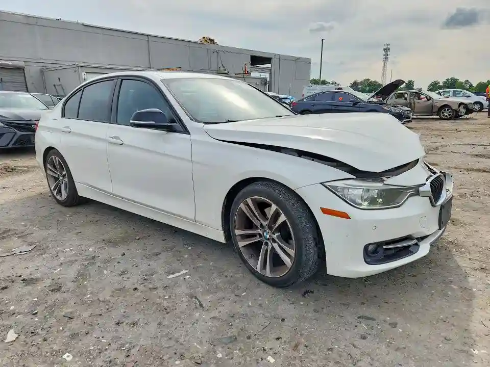 WBA3A5G5XFNS86957 2015 BMW 3 SERIES-3