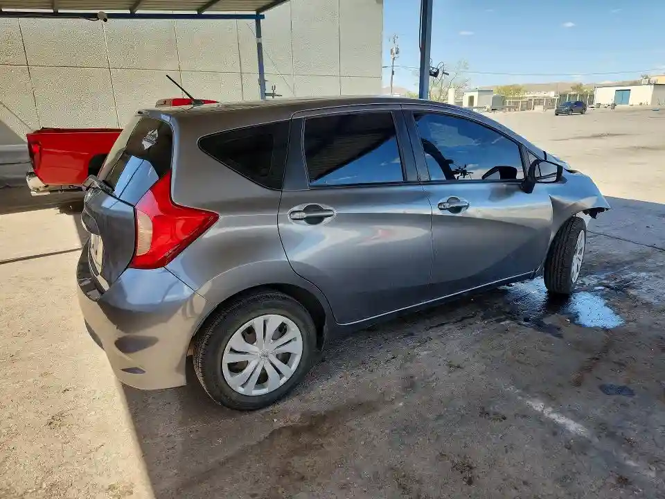 3N1CE2CP5HL378092 2017 NISSAN VERSA-2
