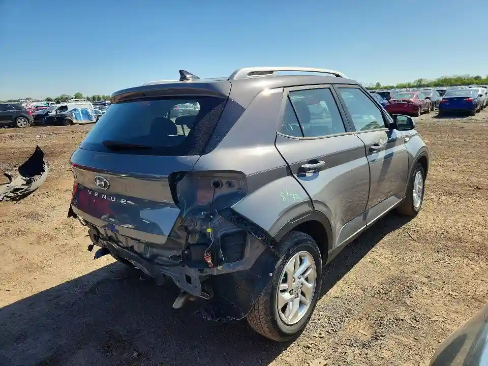 KMHRC8A36LU026763 2020 HYUNDAI VENUE-2