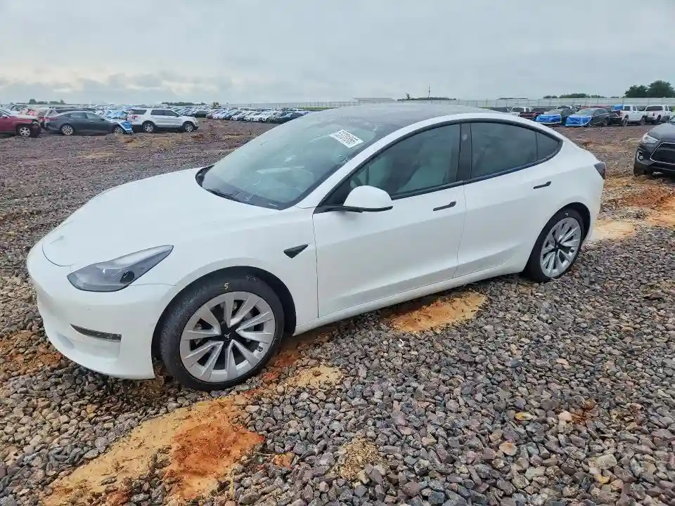 5YJ3E1EB6NF359893 2022 TESLA MODEL 3-0