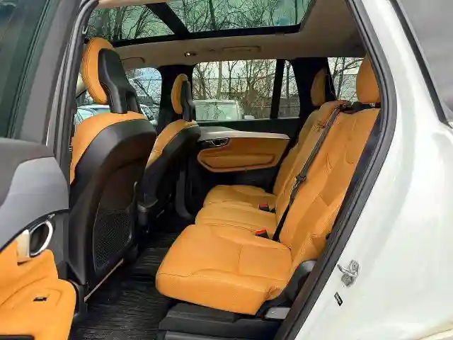 YV4102XK2G1072214 2016 VOLVO XC90-5