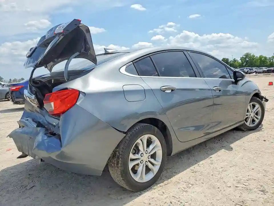 1G1BE5SM0K7100609 2019 CHEVROLET CRUZE-4