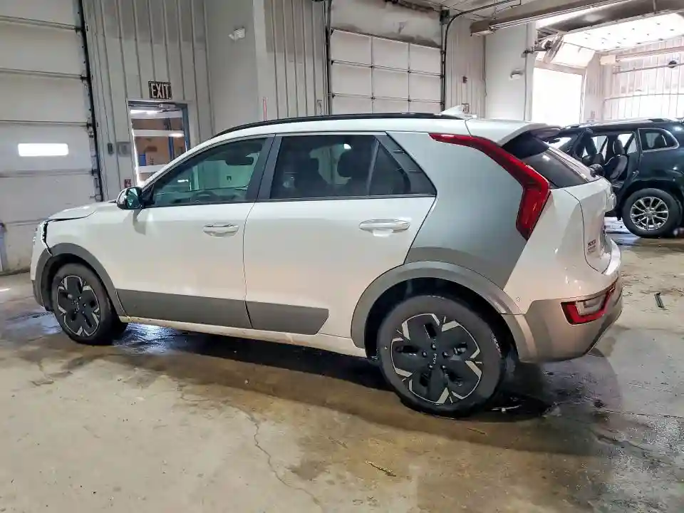 KNDCT3L14S5132730 2025 KIA NIRO-1