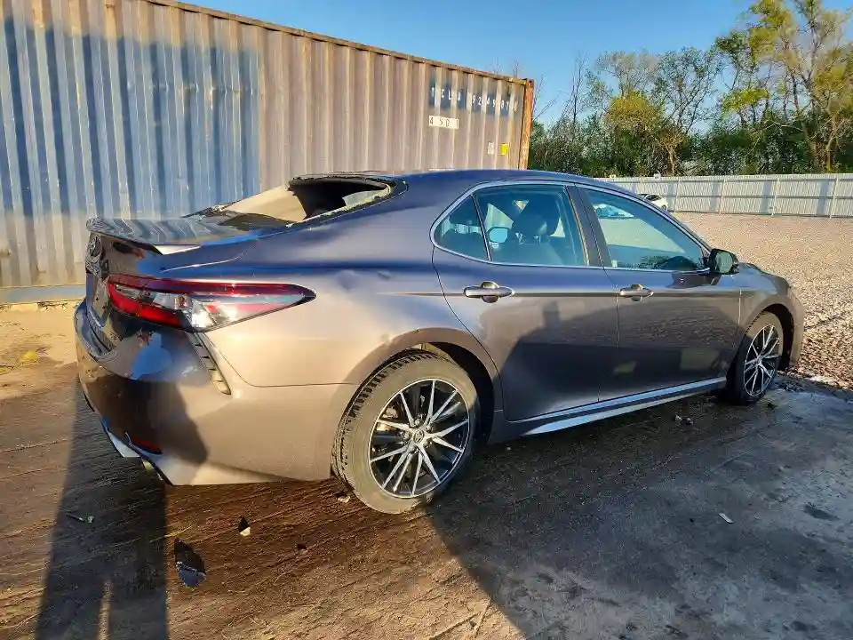 4T1G11AK6MU410510 2021 TOYOTA CAMRY-2