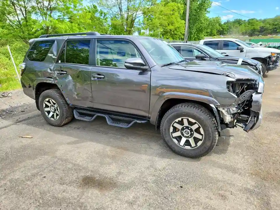 JTERU5JR3P6117046 2023 TOYOTA 4RUNNER-3