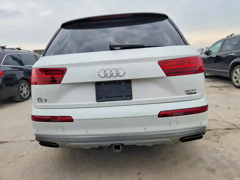 WA1VAAF78HD048017 2017 AUDI Q7-5