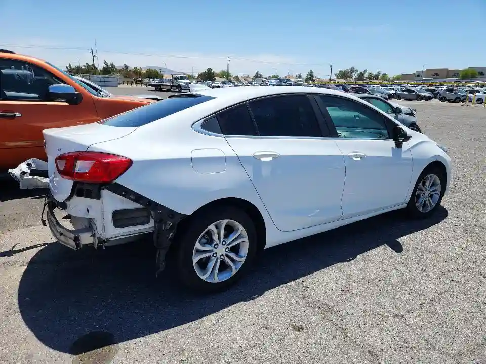 1G1BE5SM9K7131115 2019 CHEVROLET CRUZE-2