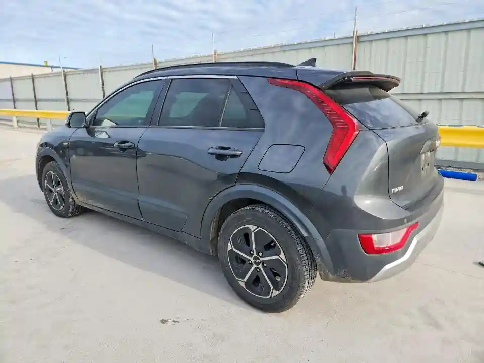 KNDCR3LE8R5148540 2024 KIA NIRO-1