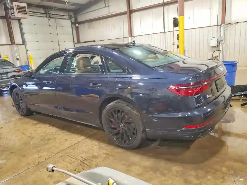 WAU8HAF83MN008405 2021 AUDI A8-1