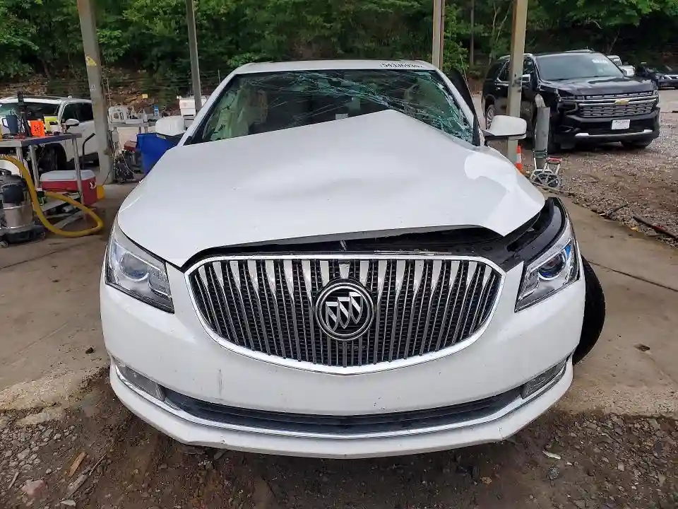 1G4GB5G32GF114817 2016 BUICK LACROSSE-4