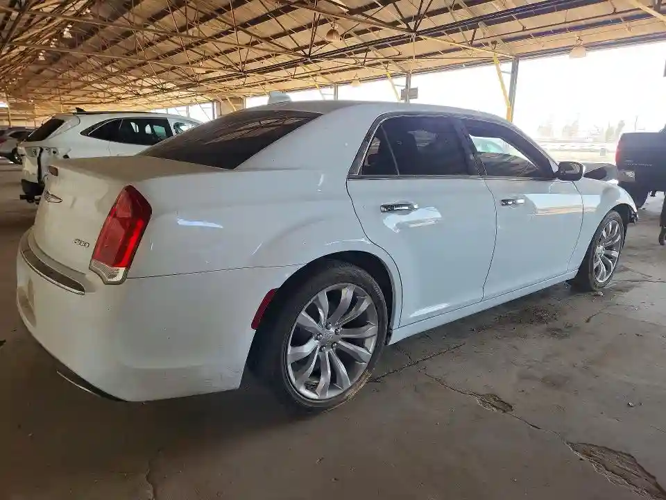 2C3CCAEG4KH609594 2019 CHRYSLER 300-2