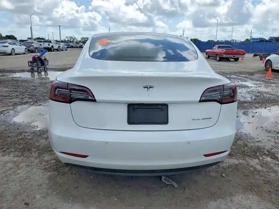 5YJ3E1EB4LF795638 2020 TESLA MODEL 3-5