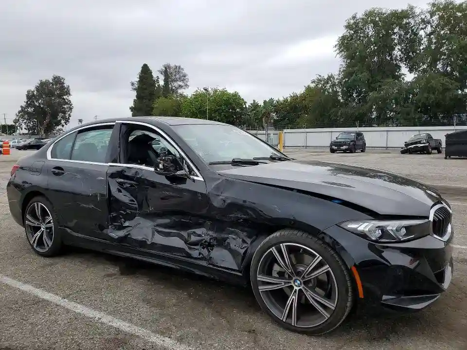 3MW69FF03R8E86023 2024 BMW 3 SERIES-3