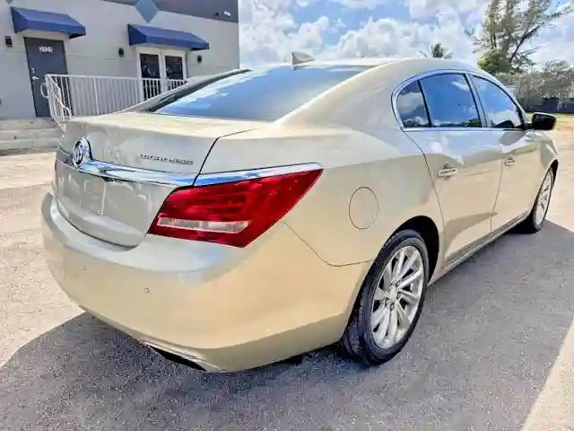 1G4GB5G35GF172002 2016 BUICK LACROSSE-2