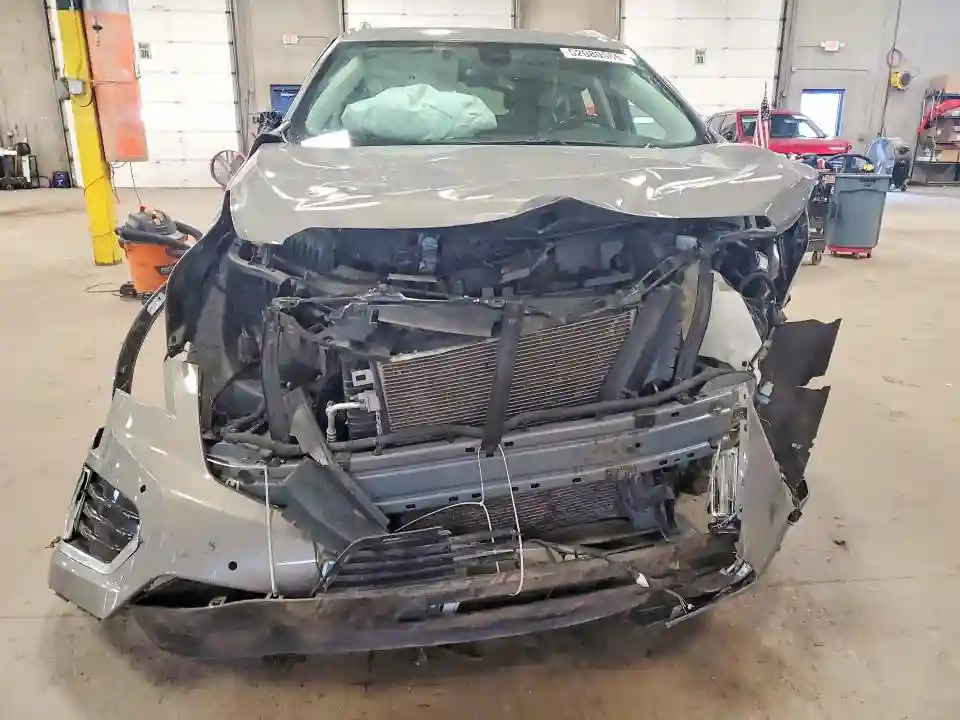 1GYKNDRS9KZ171943 2019 CADILLAC XT5-4