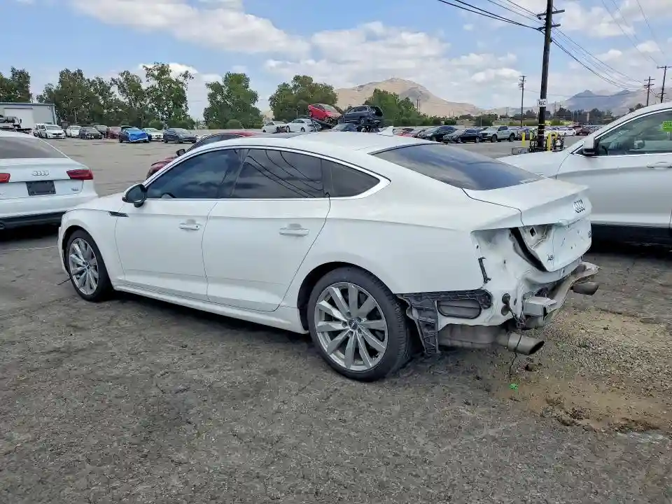WAUANCF57JA043205 2018 AUDI A5-1