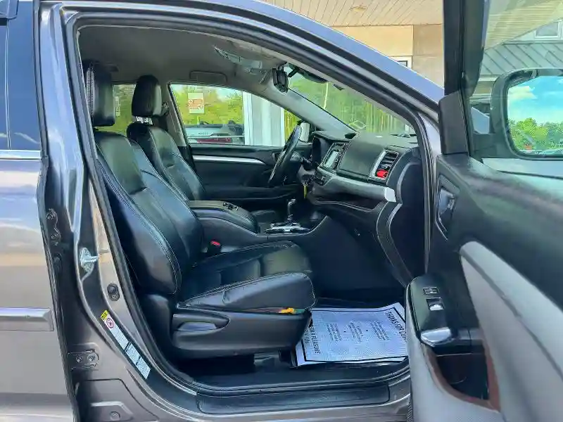5TDBZRFH6JS913523 2018 TOYOTA HIGHLANDER-4